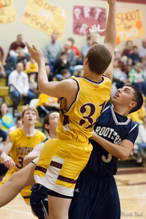 2013-01-11_SEHS Boys Basketball vs Rootstown-12