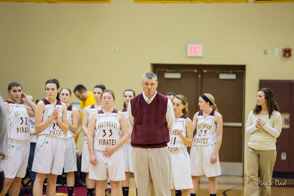 2013-12-18_SEHS Girls Basketball vs Rootstown-56