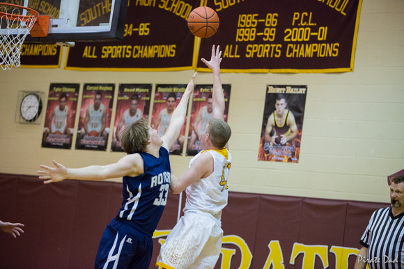 2015-12-04_SEHS Basketball vs Rootstown-13
